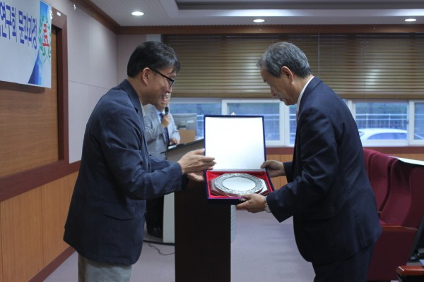 833463cdb545c4cc8beb1921b0bbeac9_1461127