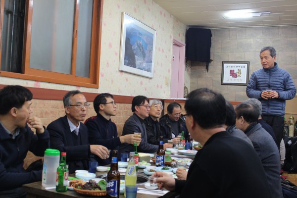 9ad74e66cbb4eec8bf1b12cb7ade216a_1487293